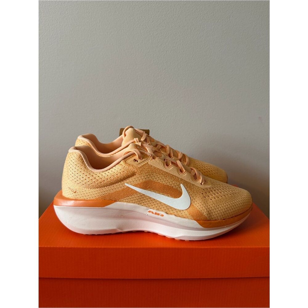 Nike Air Winflo 11 Sail Orange FJ9510-700 Women’s Size 7.5